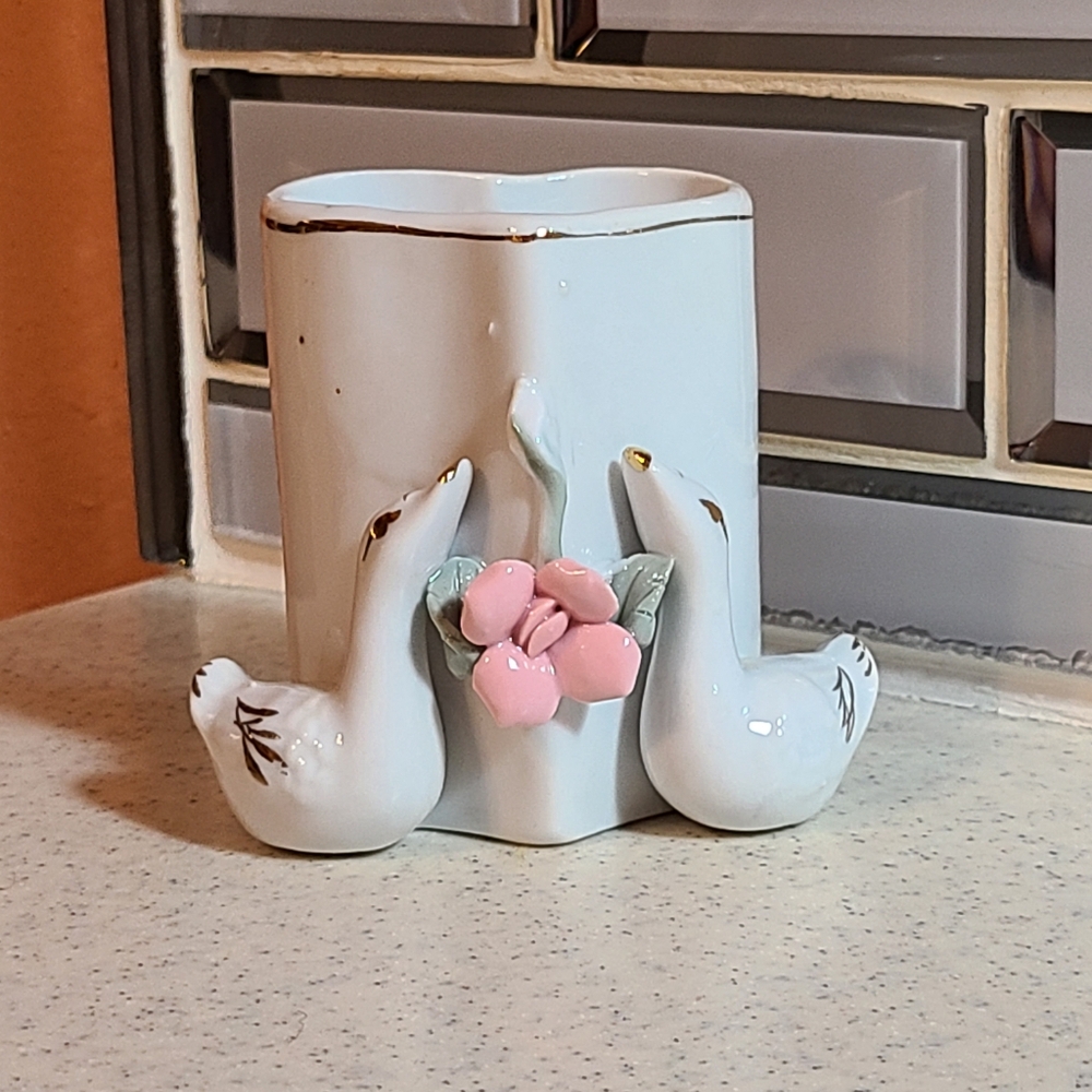 Vintage Ceramic Double White Swan With Pink Flower Trinket Holder 3" - Picture 14 of 16